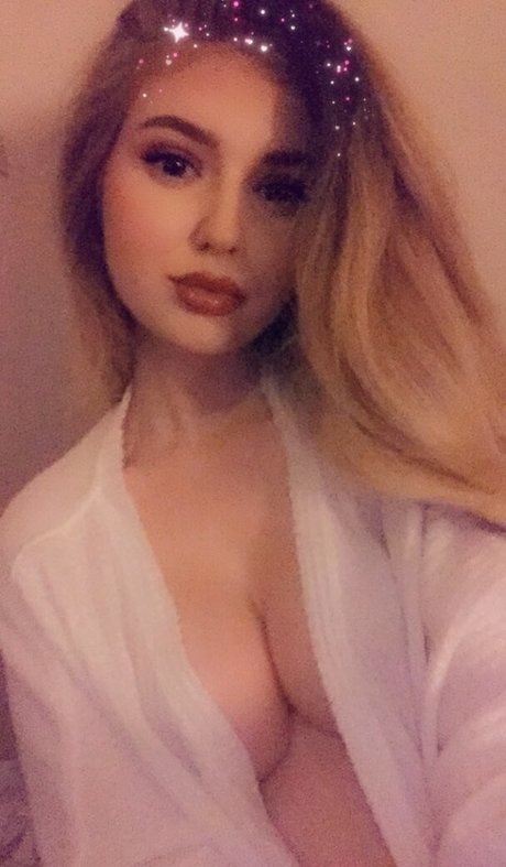 emilymcnessie erotische bilder