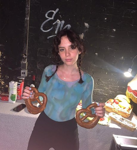 Mica Tenenbaum erwachsene xxx bilder