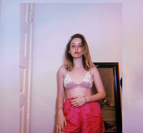 Mica Tenenbaum porno akt archiv