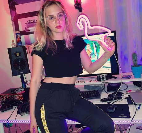 playmate-onlyfans erwachsene schöne galerie