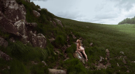 Astridadventures schauspielerin nackt galerien