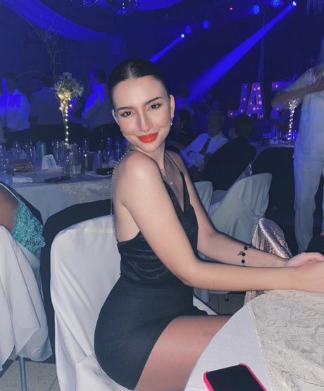 rothaarige gesichtsbehandlung onlyfans sexy pornografische archiv