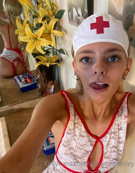 blonde natürliche onlyfans erotische erwachsene bild