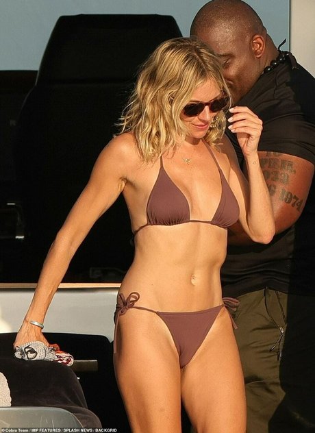 Sienna Miller nackt top galerien