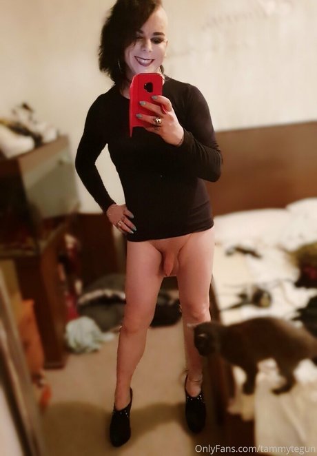 tammytegun sexy akt bild