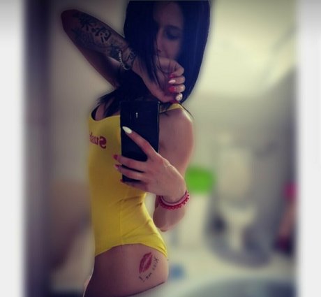 alittlebitpsycho98 nackt pornostar galerie