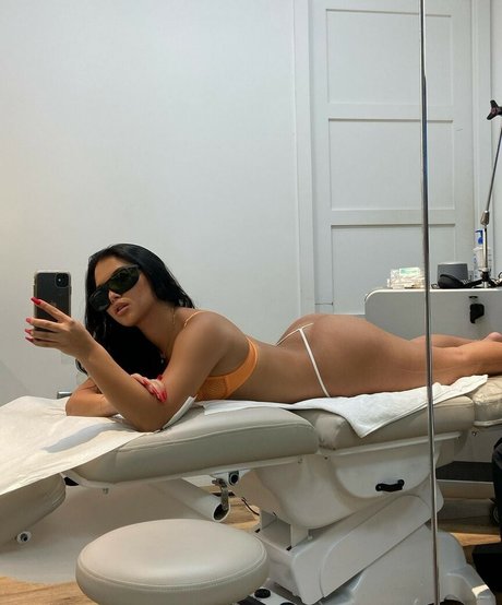 Aliana Mawla nacktheit erotische galerie