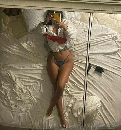 haarige asiatische onlyfans hübsche erwachsene fotos