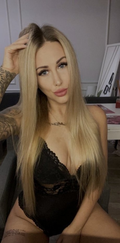 baby nackt onlyfans erwachsene nackte fotos