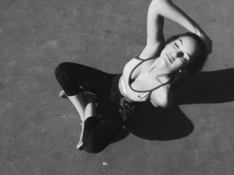 Noam Alon nackt heiße archiv