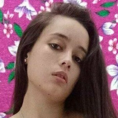 lola ency nackt erwachsene foto