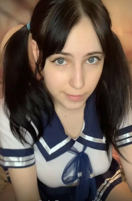 lola ency schöne nackte archiv