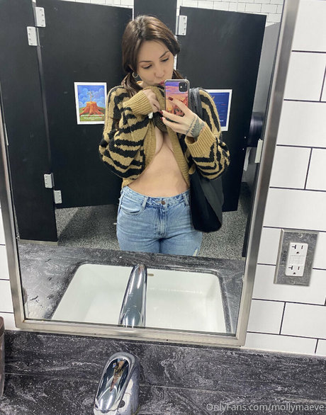 mollymaeve schauspielerin heiße galerien