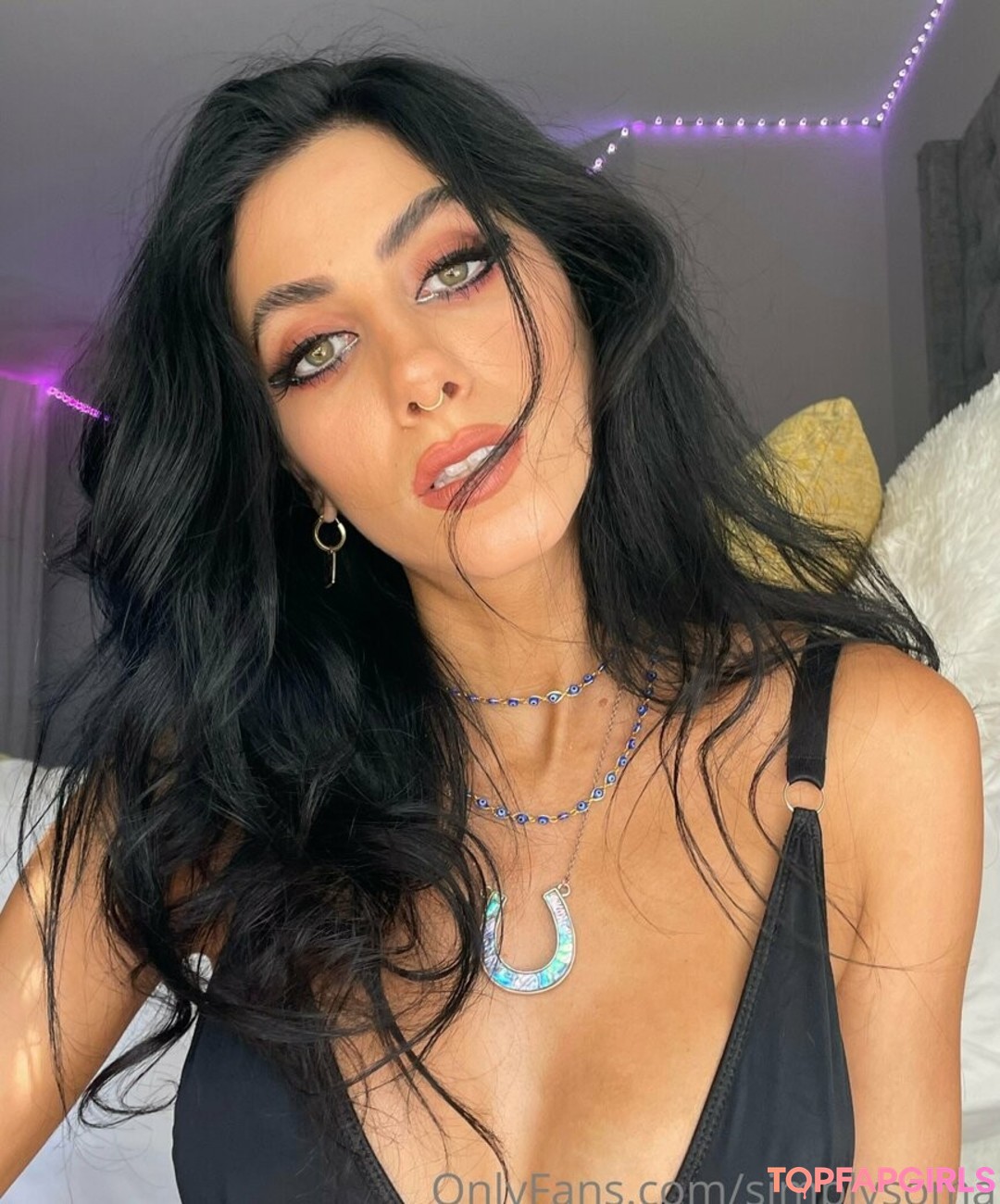 Simplysoma model freie bilder