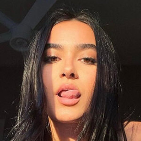 tiddiesbabe model nackte bilder