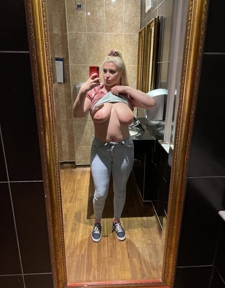 shiofficialxox schauspielerin nackten galerie