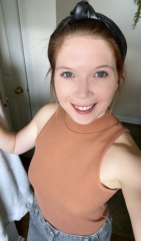 Peachy Noel model schöne bild