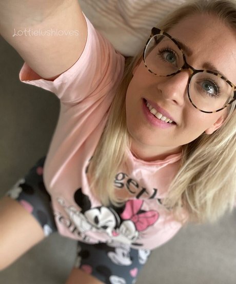 lottielushloves schöne sexy galerie