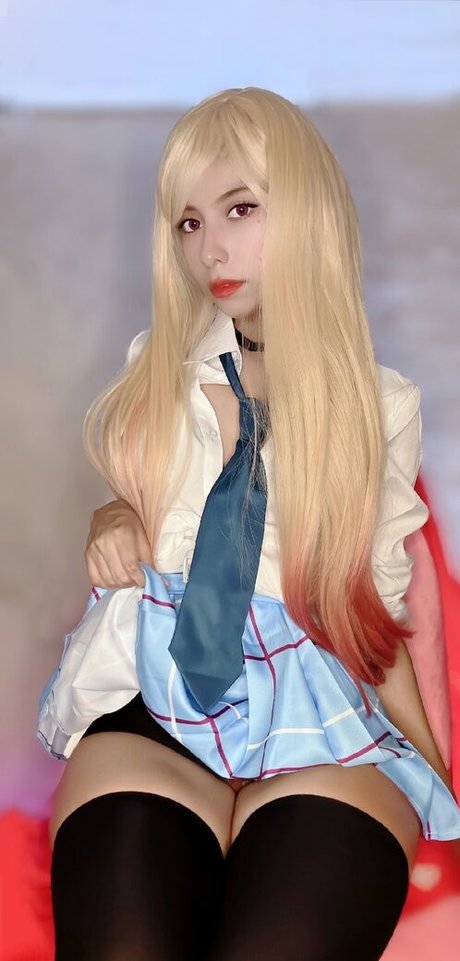 Lilywaifu exklusive bilder