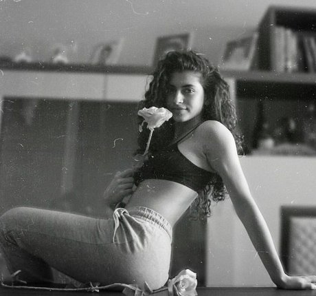 Martina Miticocchio sexy top foto