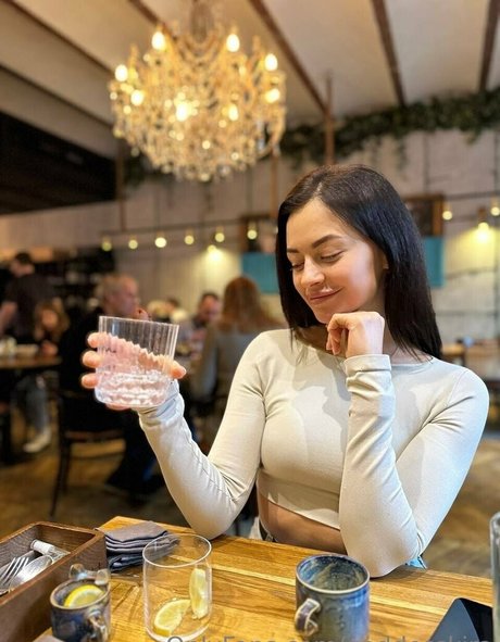 goddesskira schöne pornostar fotos