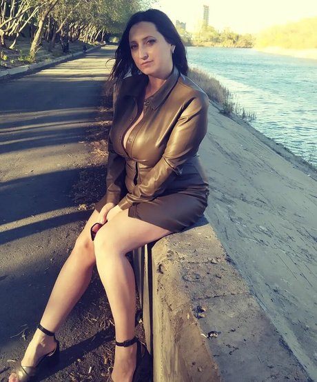 Malinka heiße erwachsene foto