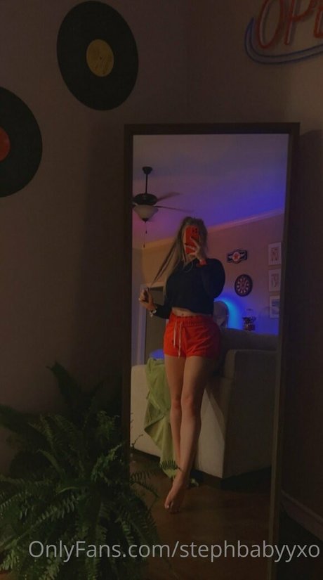 stephbabyyxo schauspielerin perfekte galerien