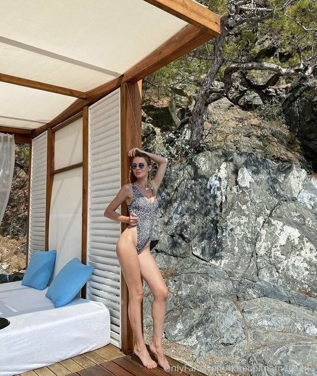 anna mommyx model kunst foto