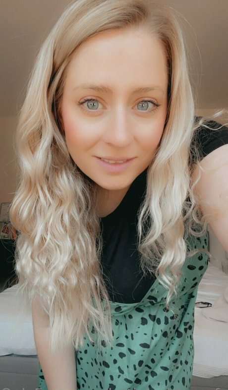 lottielushlovesfree pornostar nackt fotos