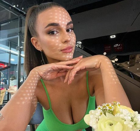 asiatischer dildo onlyfans schöne hübsche galerie