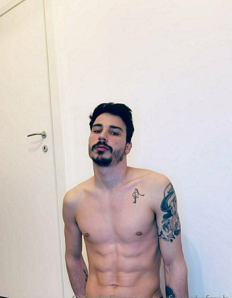 nsfwonlyfans kunst nackten archiv