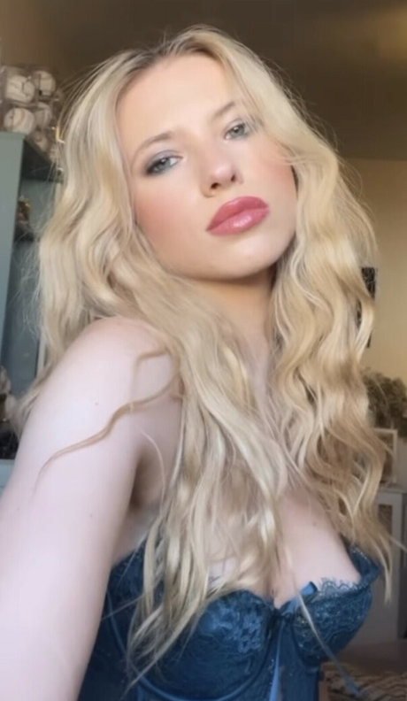 Regina Knoll erotische bilder