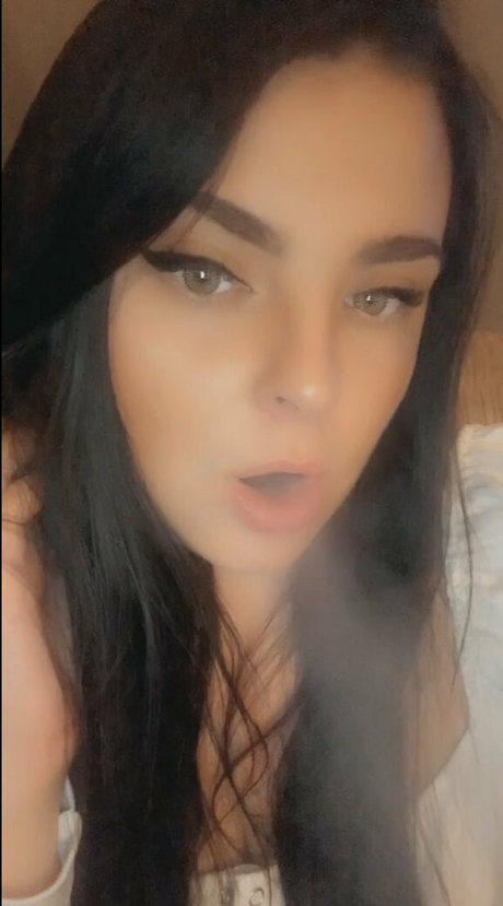 shemale cumshot onlyfans top pornographische bilder