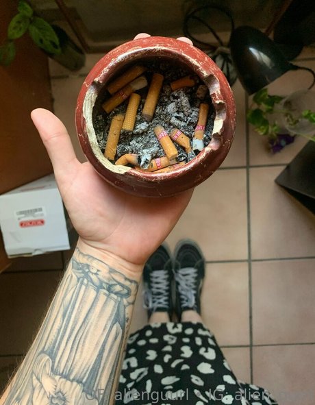 alienguurl schauspielerin freie archiv