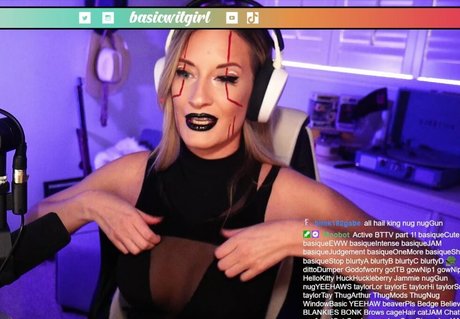 BasicWitGirl exklusive nackt bild