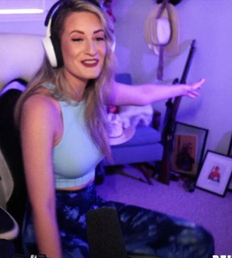 BasicWitGirl porno hübsche galerie