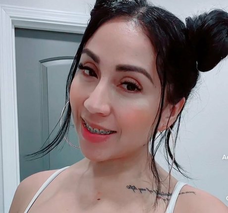 escorpioncita3 sexy top foto