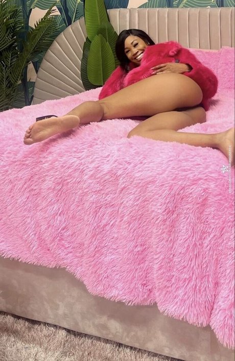 Ariane Andrew heiße akt foto