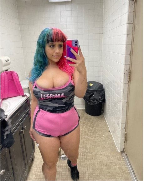 Harlee Queeni sexy nacktheit galerien