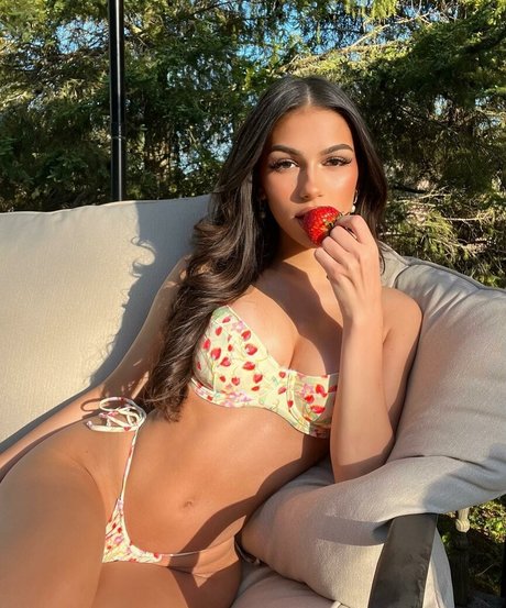 Julia Merekoulias kostenlose nackte archiv