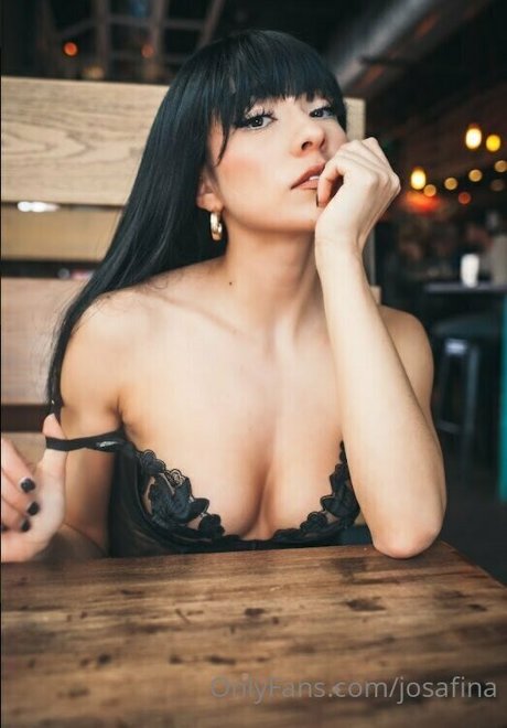 josafina beste akt foto