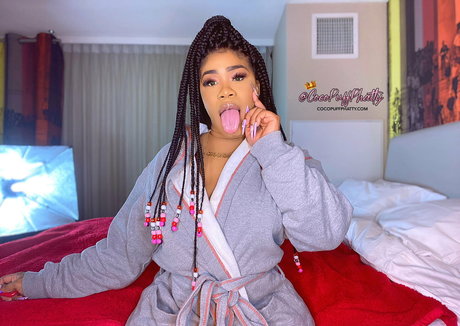 phattgirlcoco kunst nacktheit archiv