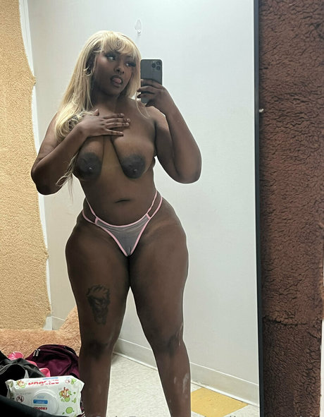 walkngenocide perfekte nackte bild