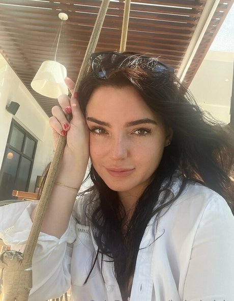 lyricsbylyla pornostar hübsche galerien