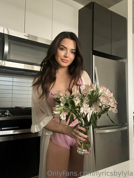 lyricsbylyla exklusive kunst bilder