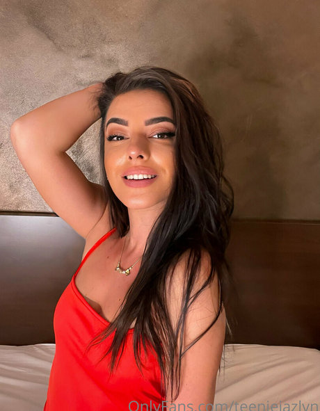 sweetiefreshman kostenlose nackt archiv