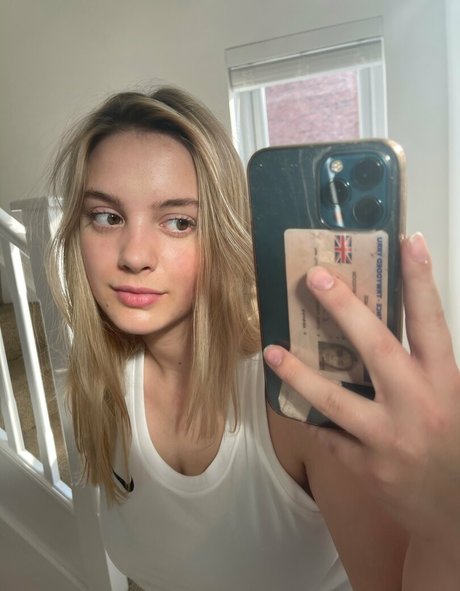 freelubielexi exklusive akt fotos