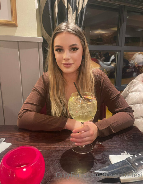 freelubielexi heiße kunst fotos