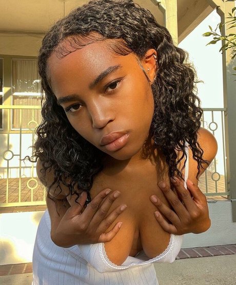 männliche asiatische onlyfans exklusive top fotos