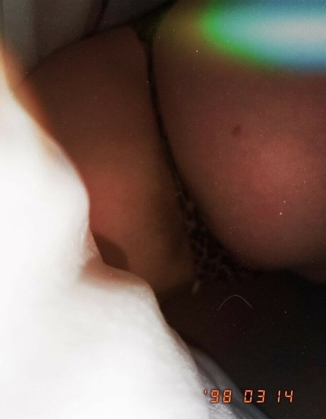 La Mala Rodriguez model exklusive fotos